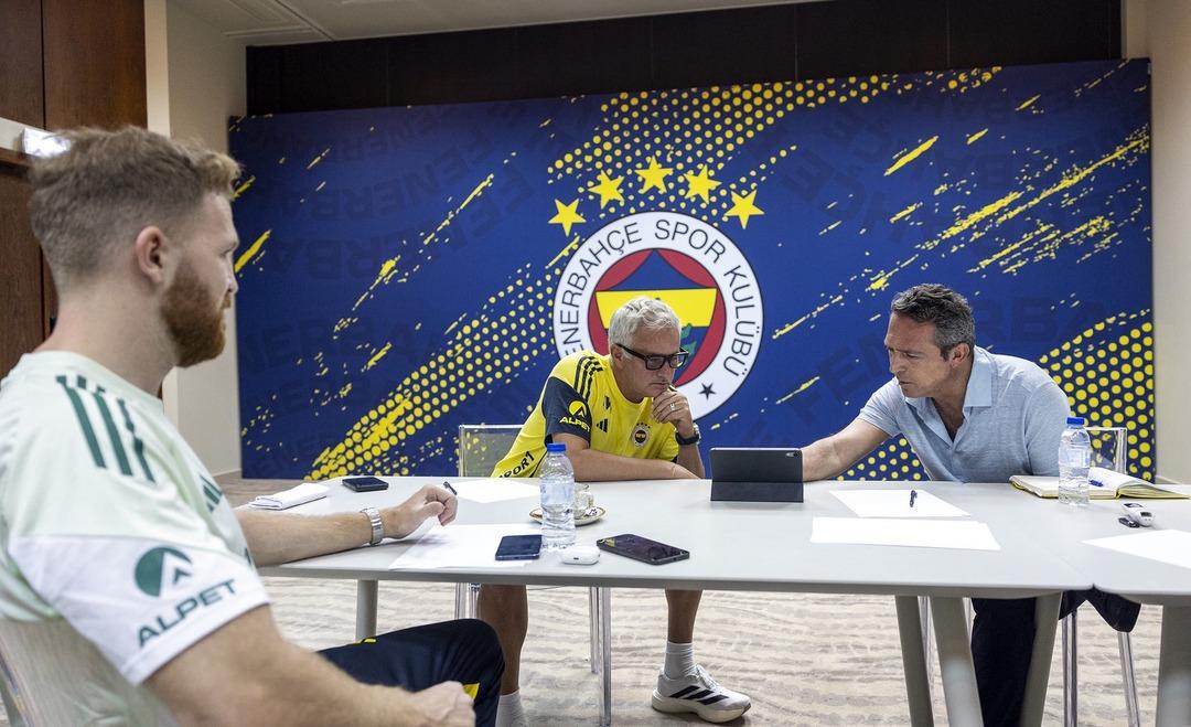 Fenerbahce transferde Londra'ya giden yolu tercüme etti! Arsenal Yıldızı Zincço için röportaj yaptı ... 3