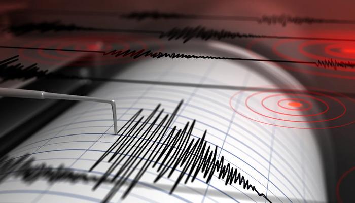 Son dakika! İran'da birçok kentte hissedilen 5.5 büyüklüğünde deprem meydana geldi